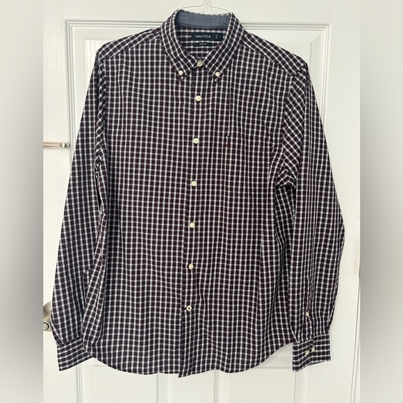 Men’s Nautica Long Sleeve Slim Fit Dress Shirt size large - Picture 2 of 3